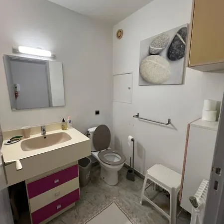 Beautiful In Juan Les Pins Apartament