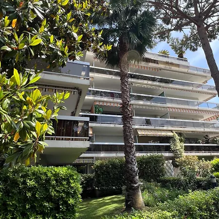 Beautiful In Juan Les Pins Αντίμπ
